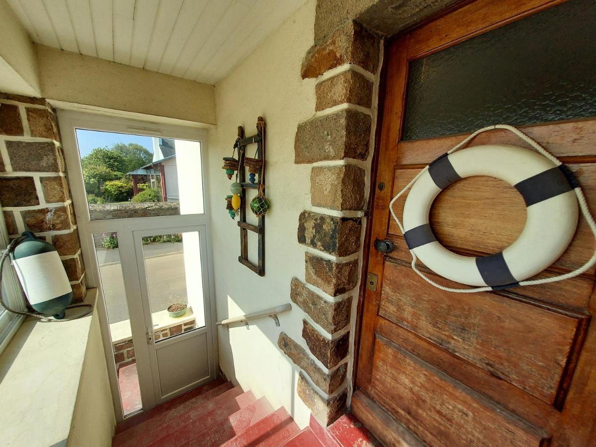 Maison Au Coeur Du Bourg, Plages A Pied 普卢加斯努 外观 照片